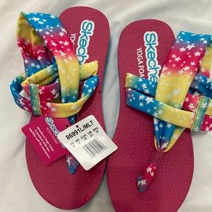 Skechers yoga foam sandals